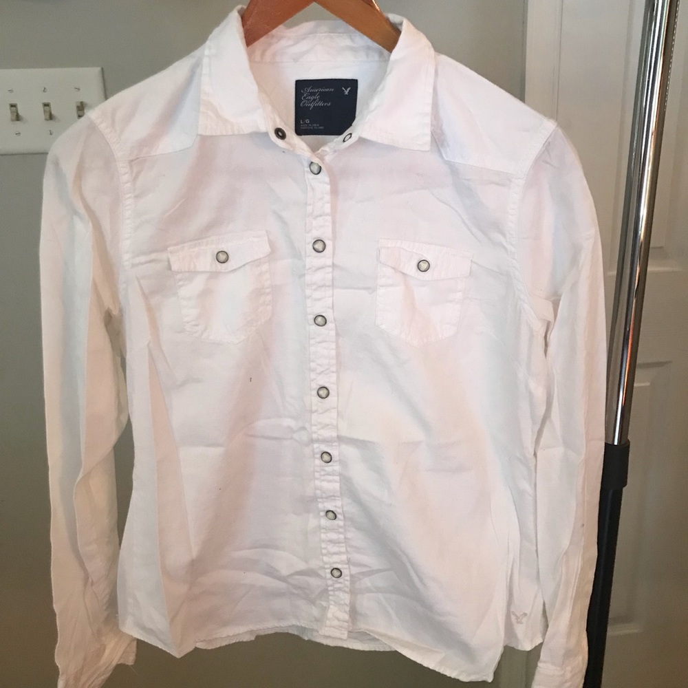 American Eagle Button Up